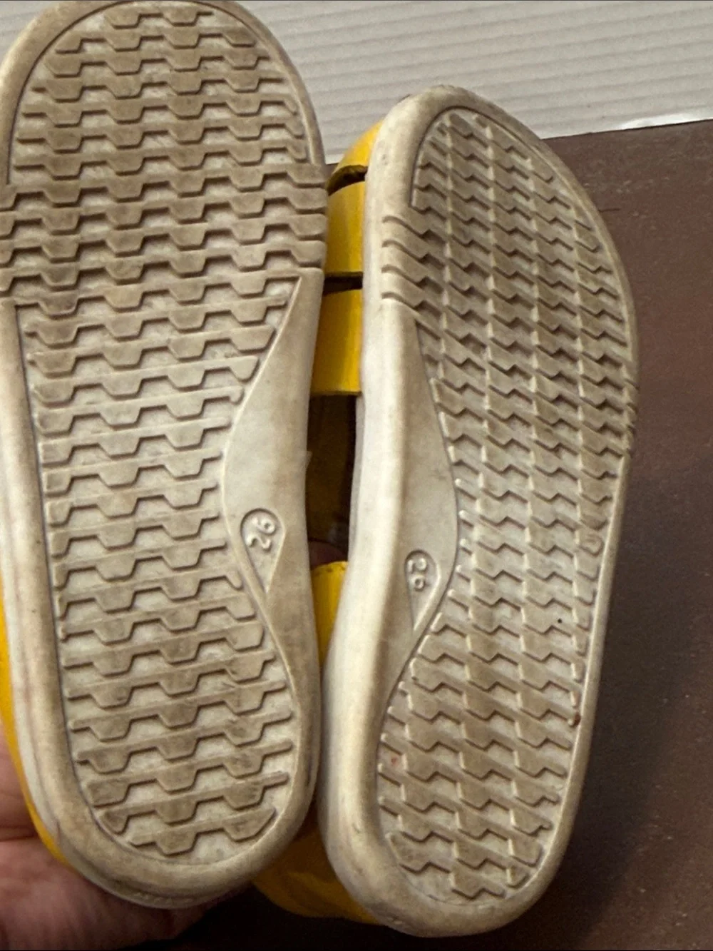 Bobux I-Walk Tidal Yellow Leather T-Strap Kids Sandals, US 9.5, EU 26